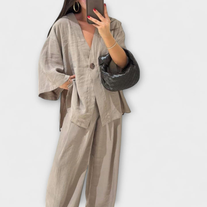 Jacqueline - Casual V-Neck Top and Pants Duo