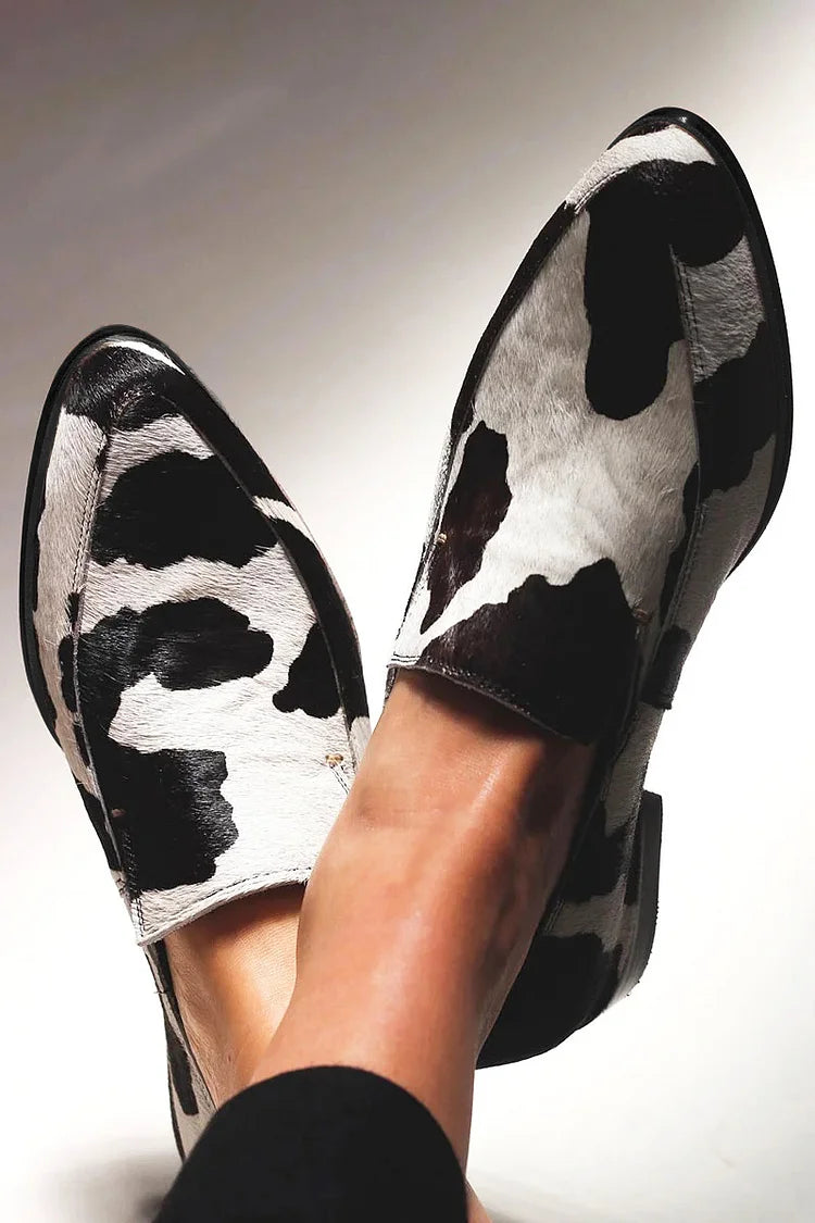 ZAPATILLAS SIN CORDONES CON ESTAMPADO DE VACA