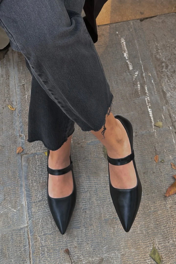 Solid Color Instep Strap Pointed Toe Black Flats