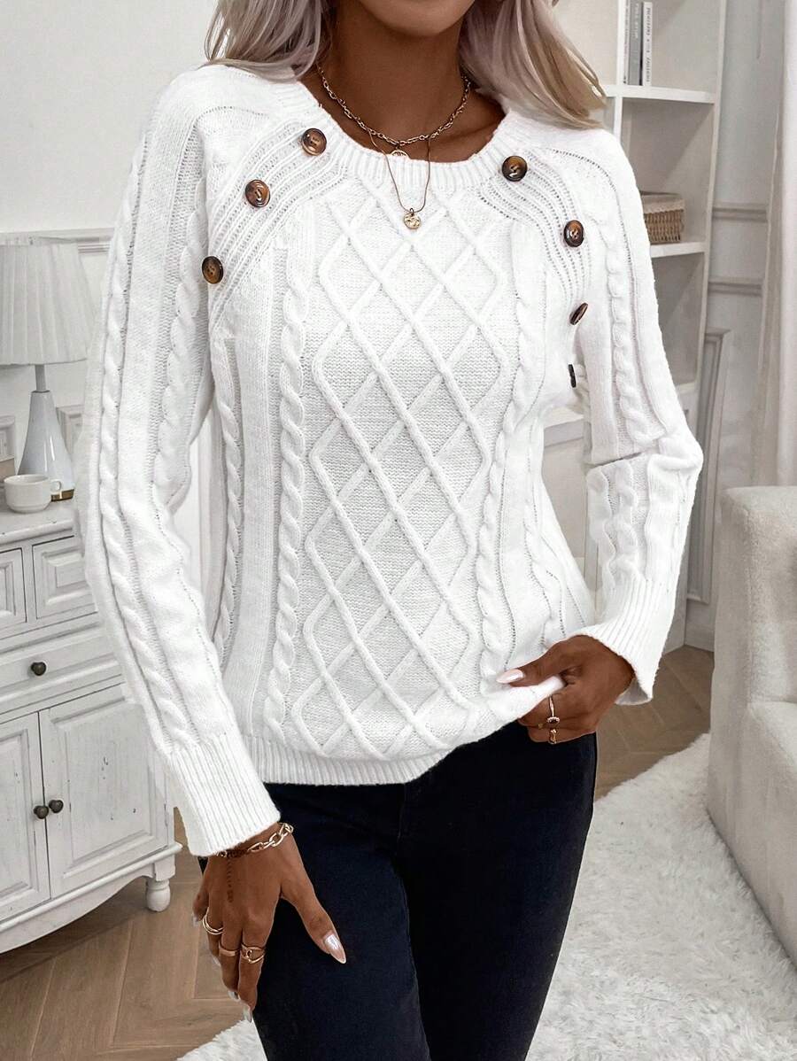 Clara – Pull en maille torsadée à boutons