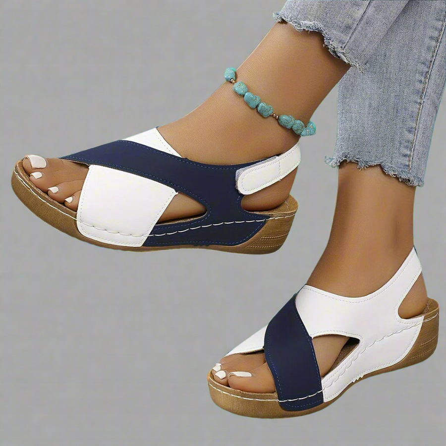 SANDALIAS COLORBLOCK CON TIRA EN EL TALÓN
