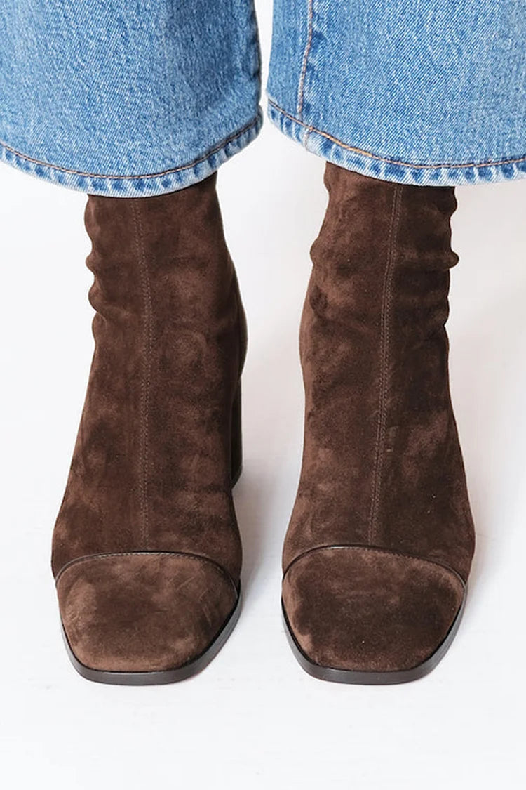 BOTAS DE PUNTA CUADRADA CON TACÓN