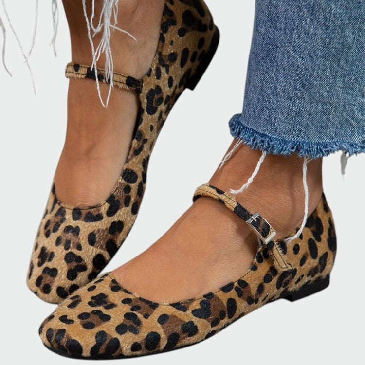 Olivia - Zapatos Mary Jane con estampado de leopardo