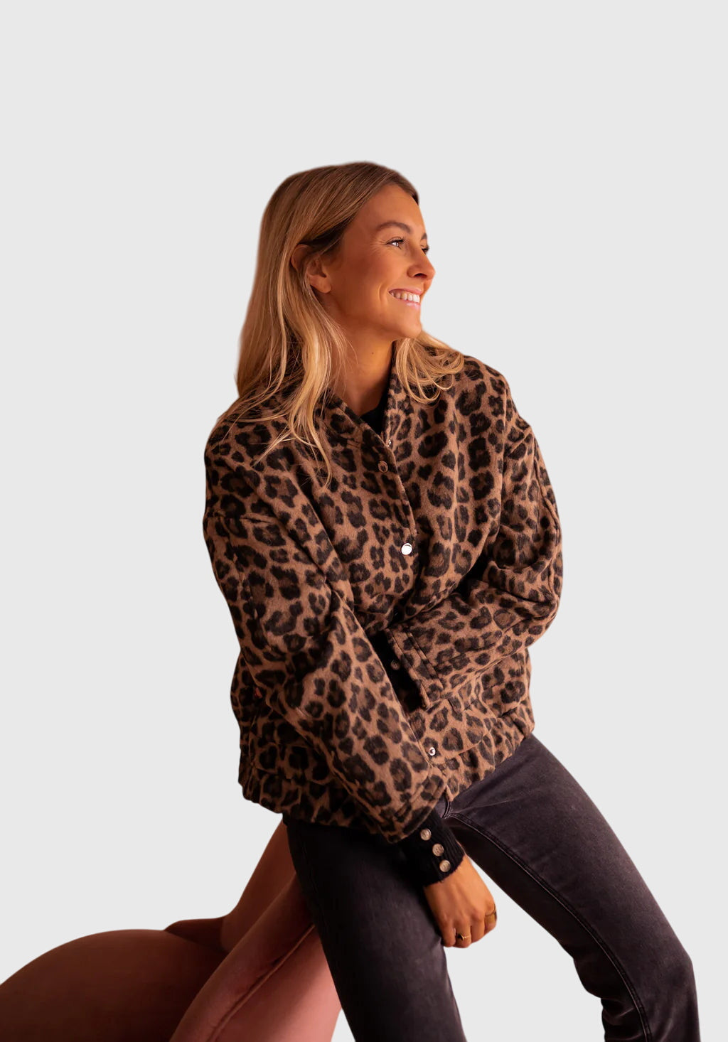 Elodie | Chaqueta con estampado de leopardo con estilo