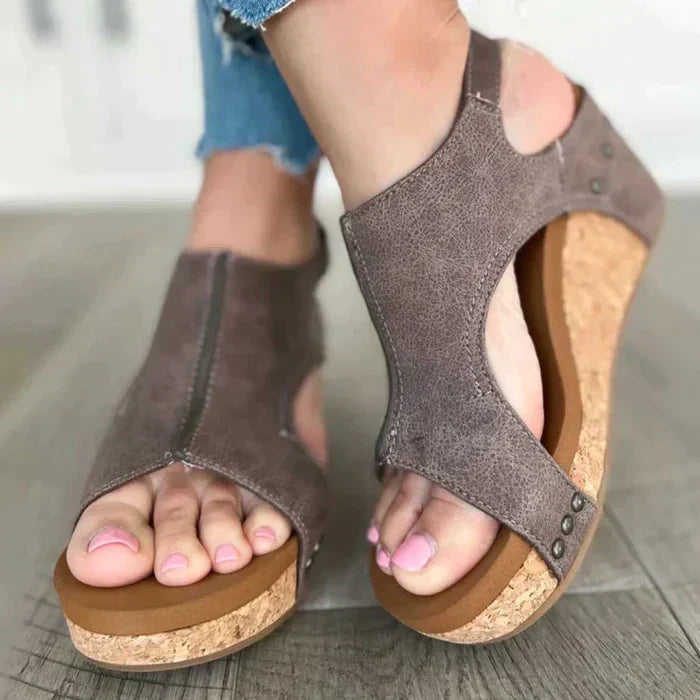 Madeline - Sandalias de Cuña con Estilo