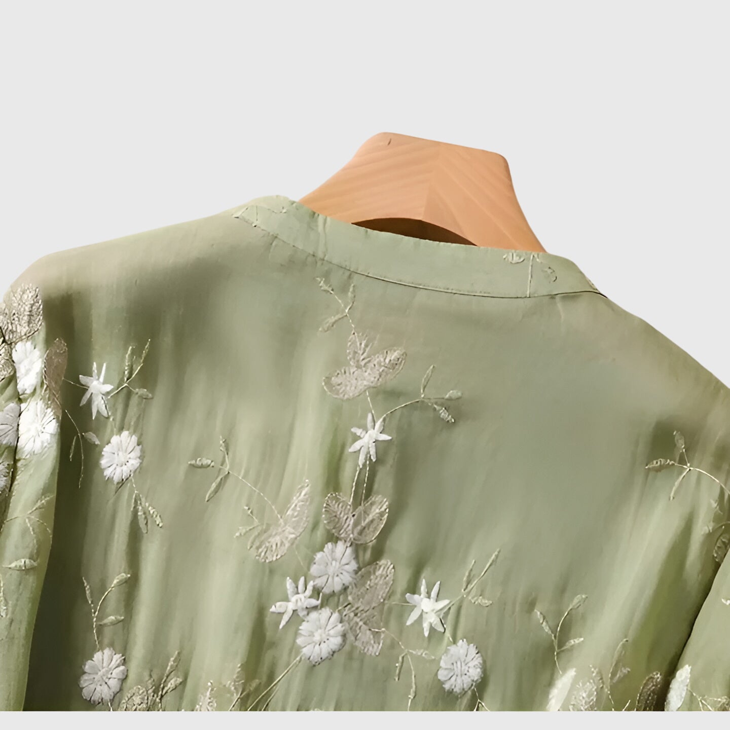 Nellie™ | Elegantní top s vyšívanými květy