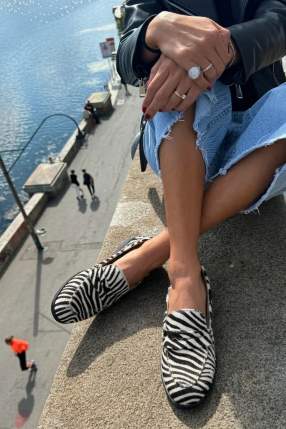 Penny Strap Zebra-Stripe Print Round Toe Slip On Black Loafers