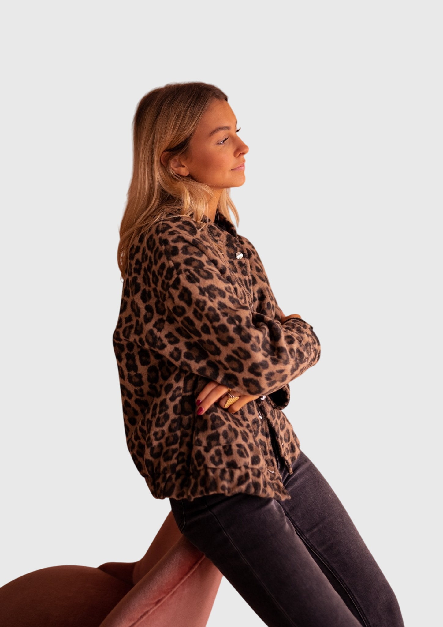 Elodie | Chaqueta con estampado de leopardo con estilo