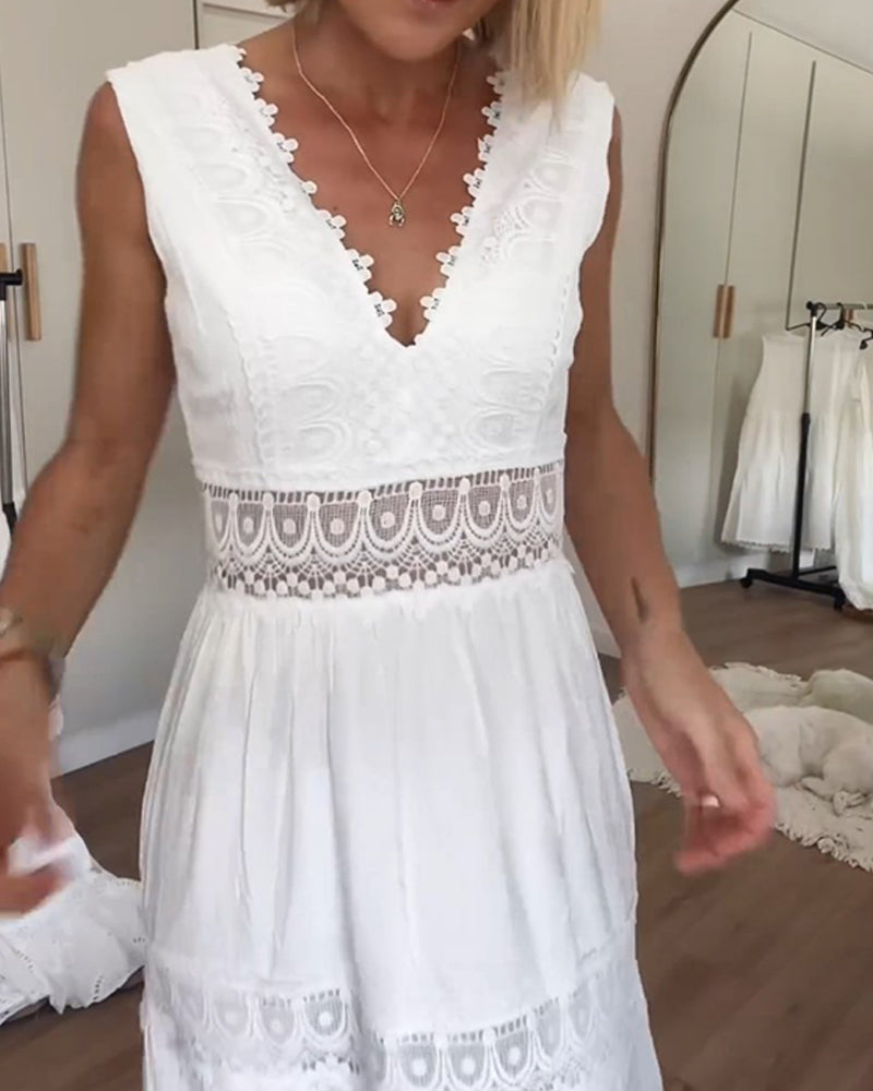 Aurélie™ | Elegant Lace Dress with V-Neck