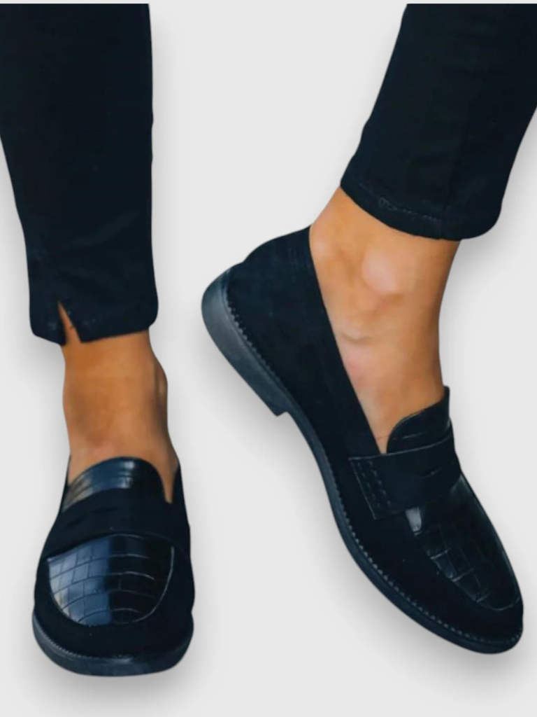 AVA CROC-DETAIL ORTHOPEDIC LOAFERS