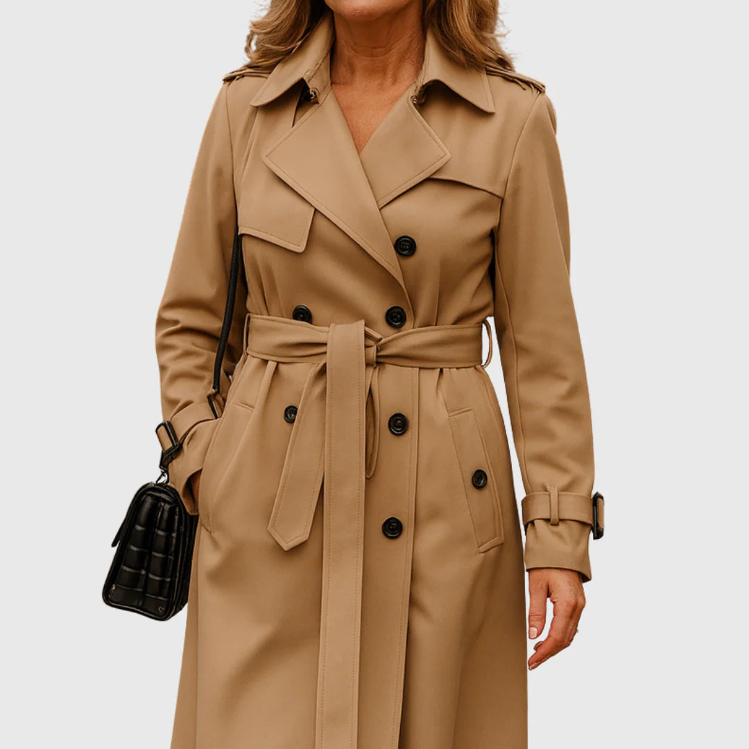 Jade | Trench-coat chic