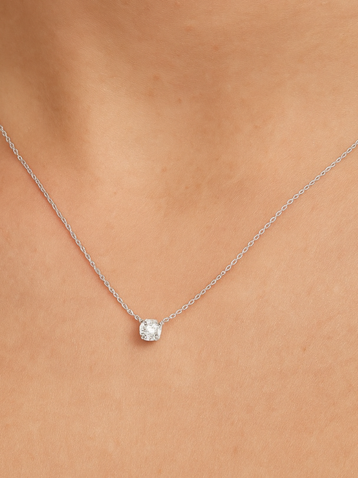 HANNAH STONE PENDANT