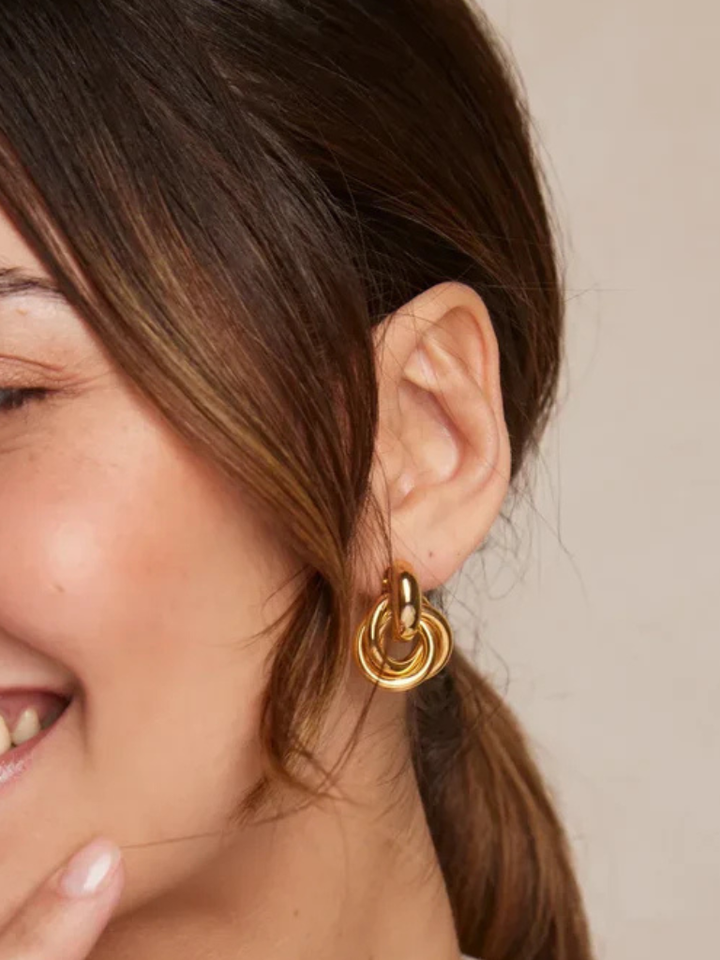 MIRELLE INTERLOCKING EARRINGS