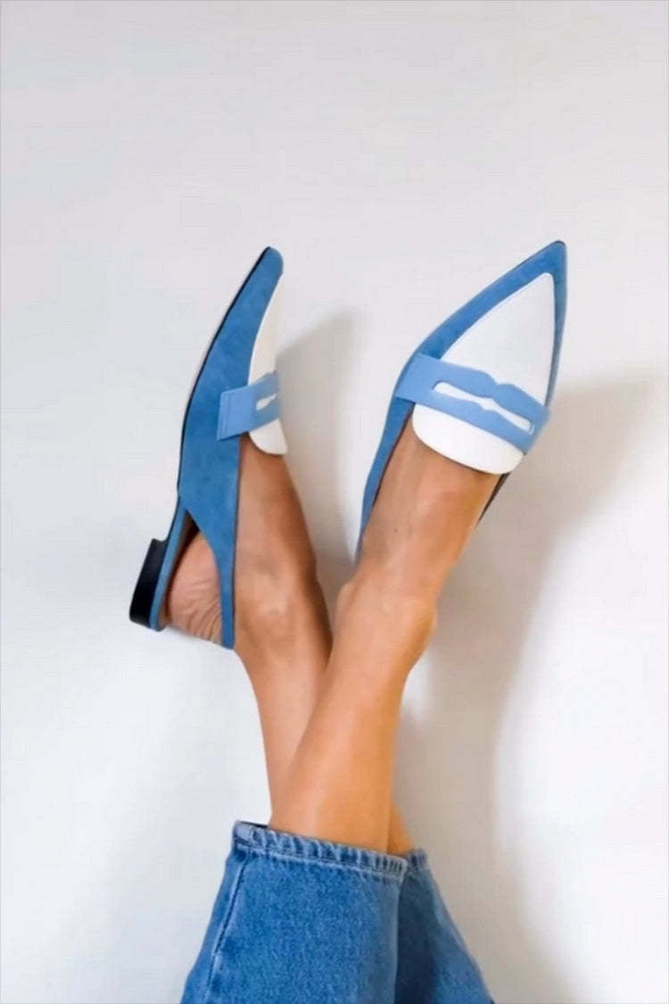 MOCASINES AZULES CON TIRA EN EL TALÓN
