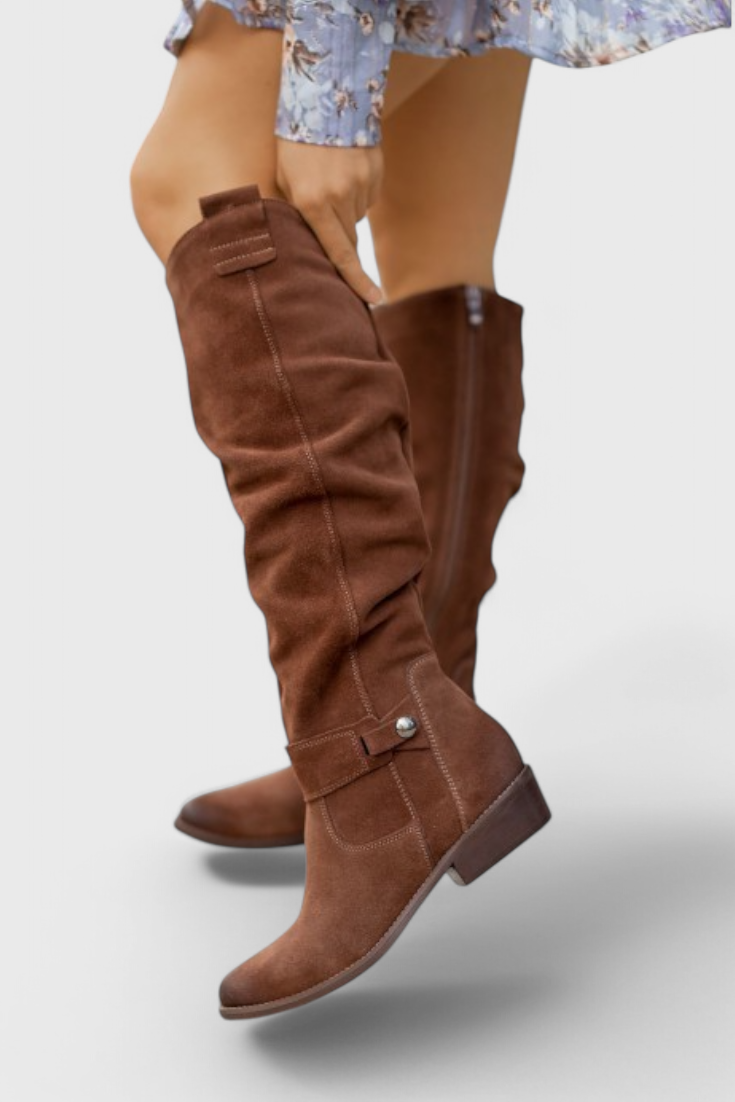 Bottes hautes d'inspiration rétro Céline