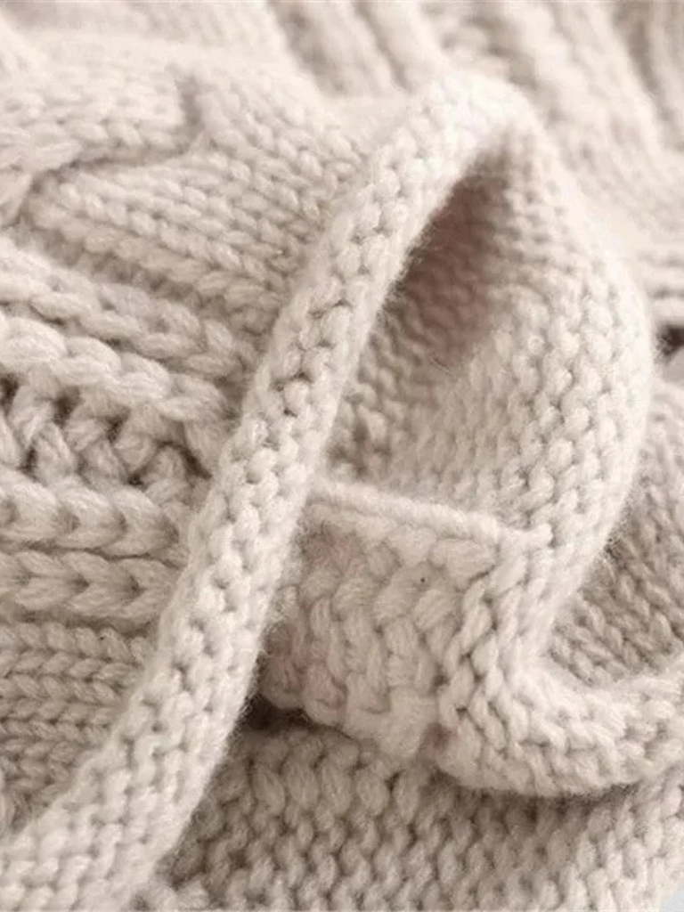 PULL EN TRICOT CARMINA