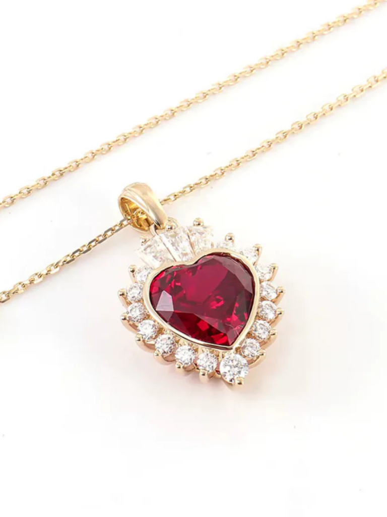 PŘÍVĚSEK IMARA RUBY HEART