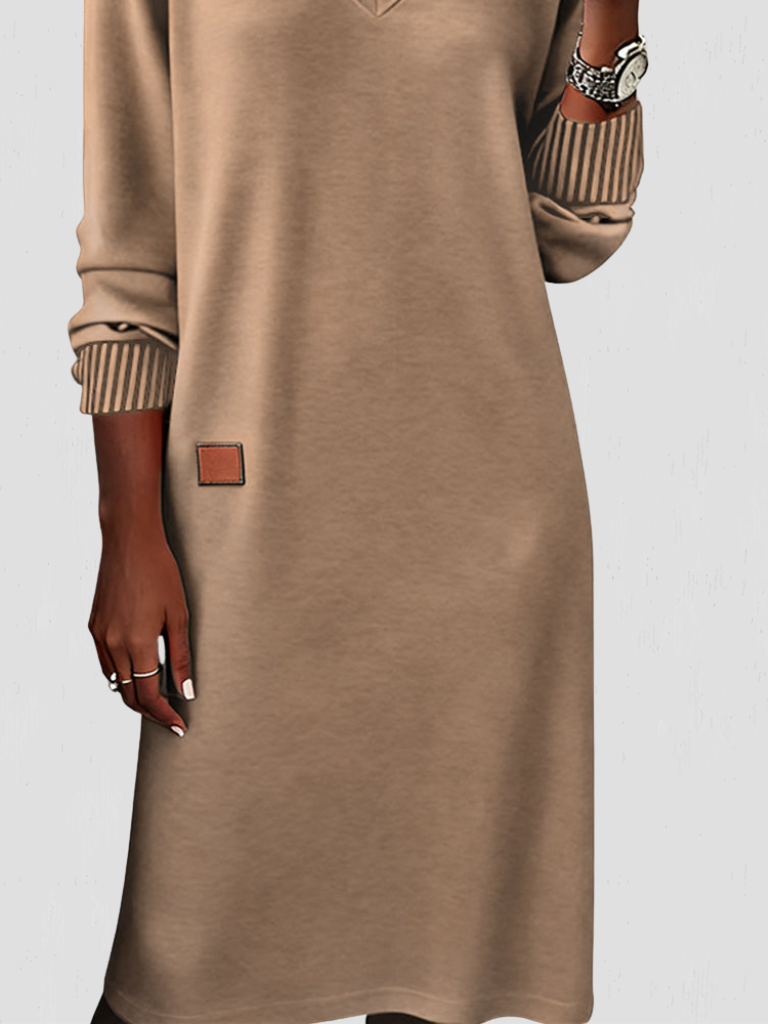 ROBE À COL EN V ESSENTIEL DEMI
