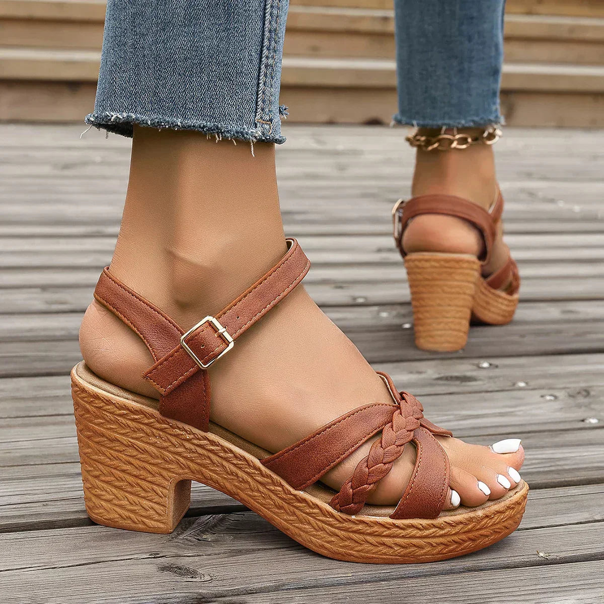 SANDALIAS DE PLATAFORMA CON TIRAS TRENZADAS