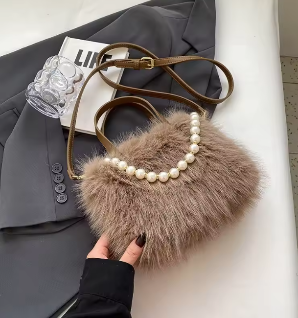 Tiffany | Crossbody kabelka z umělé kožešiny