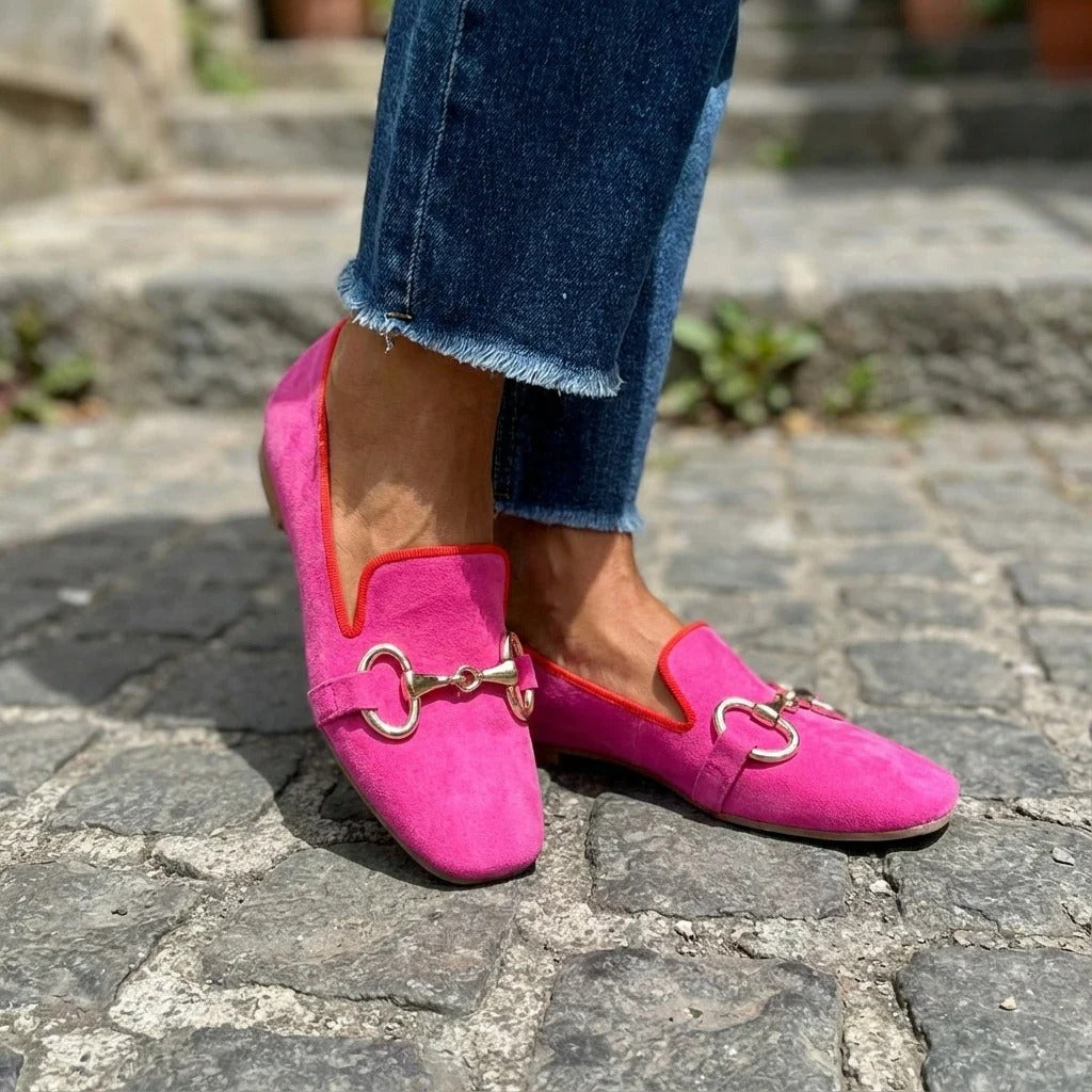 MOCASSIN FLUORESCENT AVEC DÉTAIL MÉTALLIQUE
