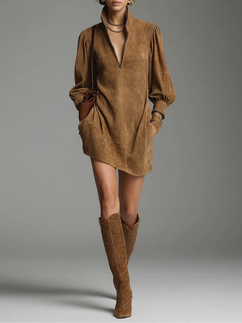 Florence | Robe Courte à Col Roulé en Suédine