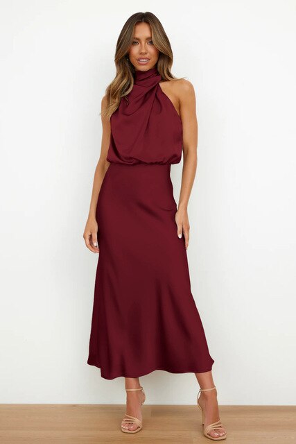 Fluid and Clean Evening Dress - Timeless Elegance for Special Occasions