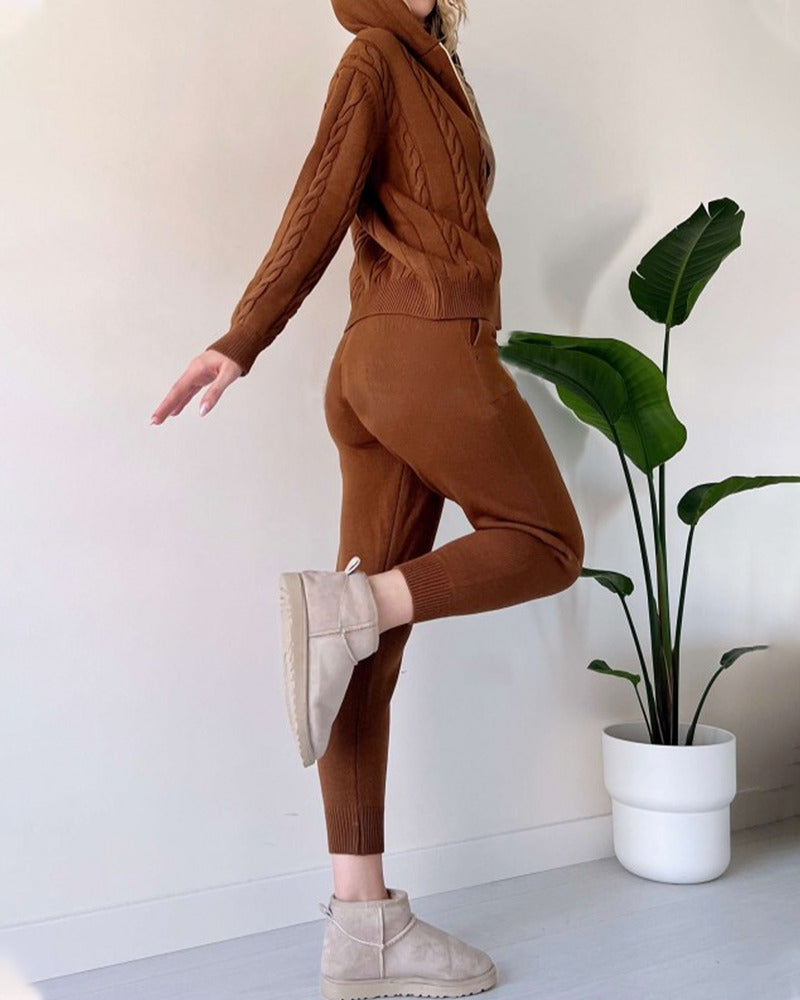 Ania – dvoudílná souprava s žakárovým vzorem Casual Twist (kopie)