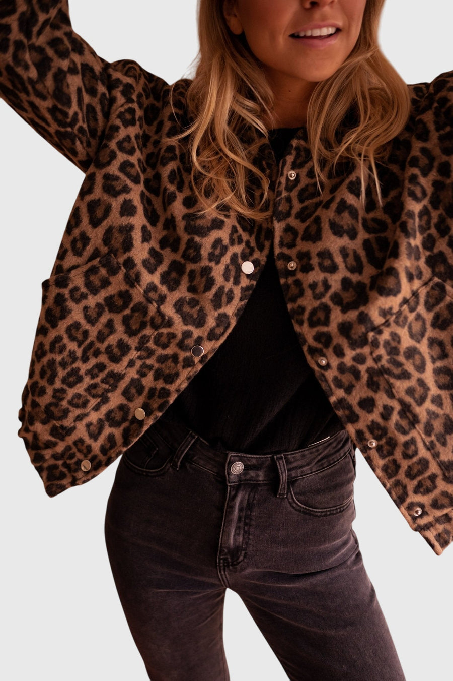 Elodie | Stylová bunda s leopardím vzorem