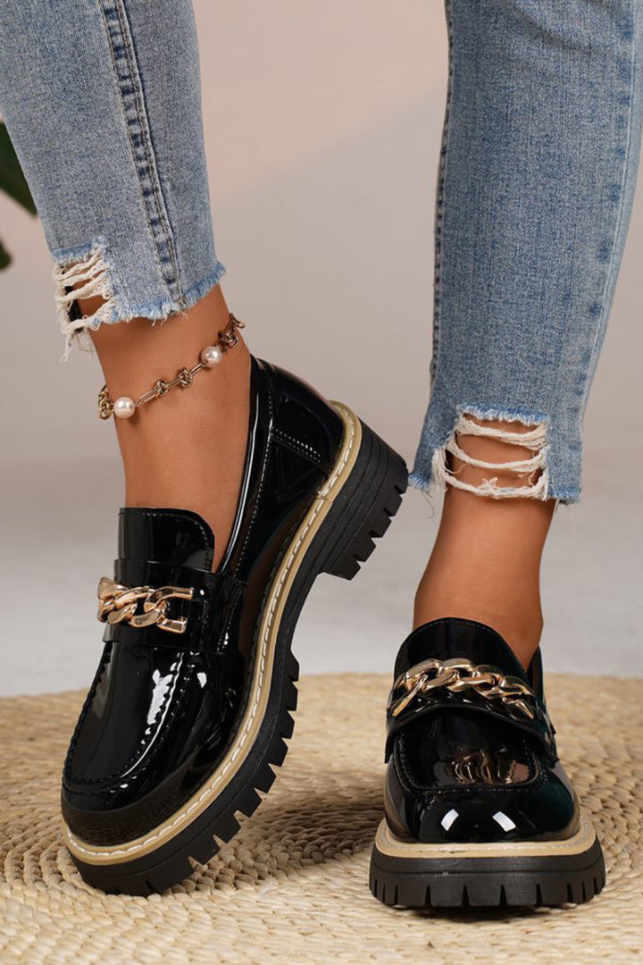Casual Alloy Chain Decor Contrast Platform Round Toe Glossy Loafers