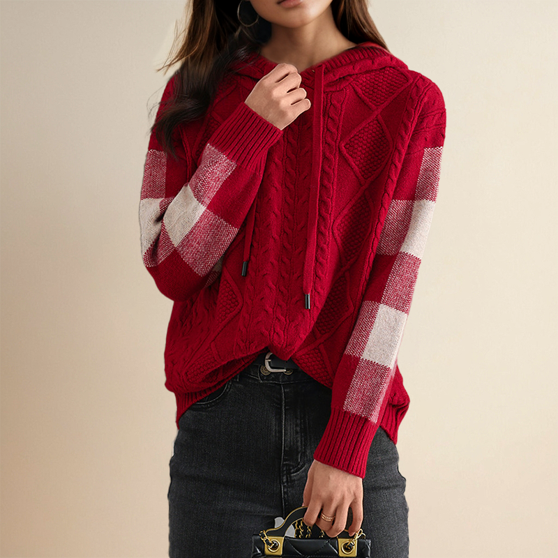 Emily | Chandail à capuchon en tricot torsadé