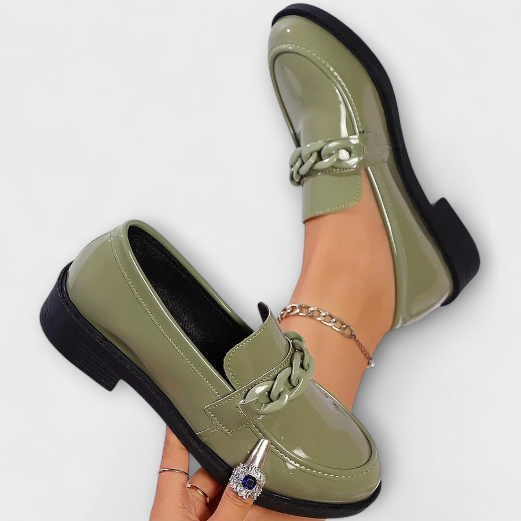 Lumi – Round Teen Formal and Casual Loafers for a Trendy and Comfortable Street Style