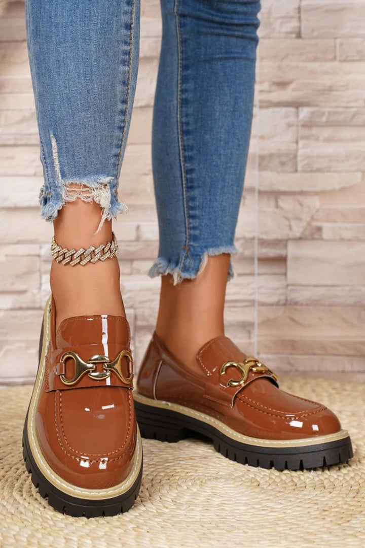 Contrast Horsebit Buckle Decor Glossy Patent Leather Round Toe Loafers