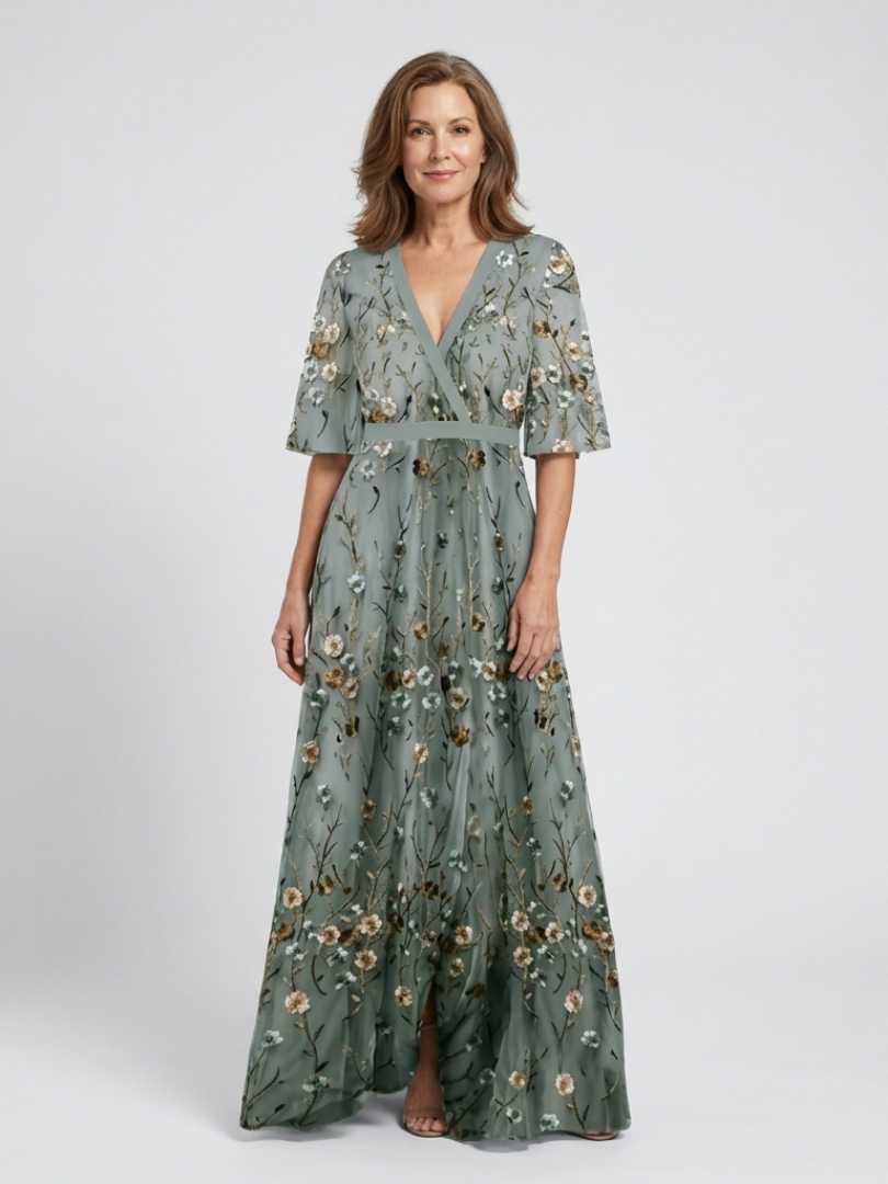 Evadne | Robe longue brodée à col en V