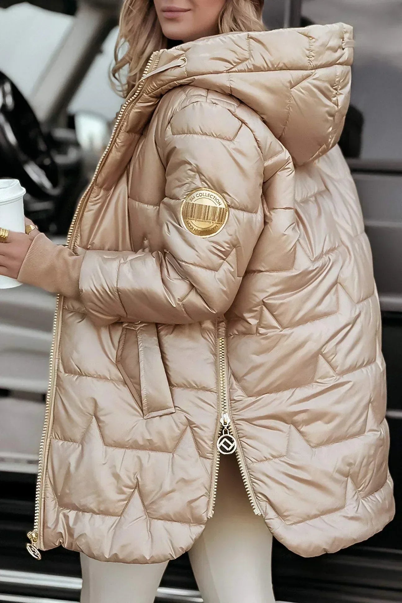 Sue – Elegant winter coat with hood and padding