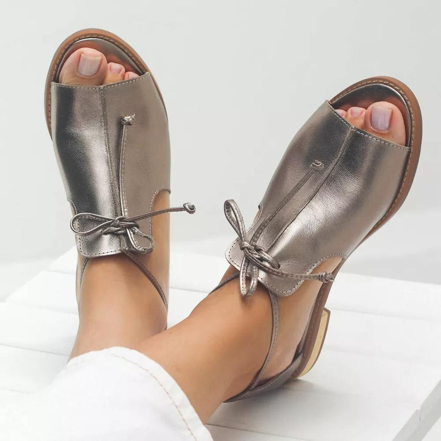 ARIANA – METALLIC PEEP-TOE SANDALS