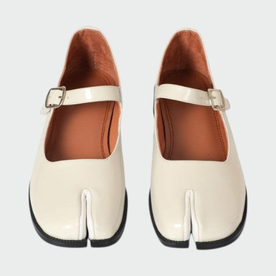 Olivia - Zapatos Mary Jane con hebilla y punta dividida