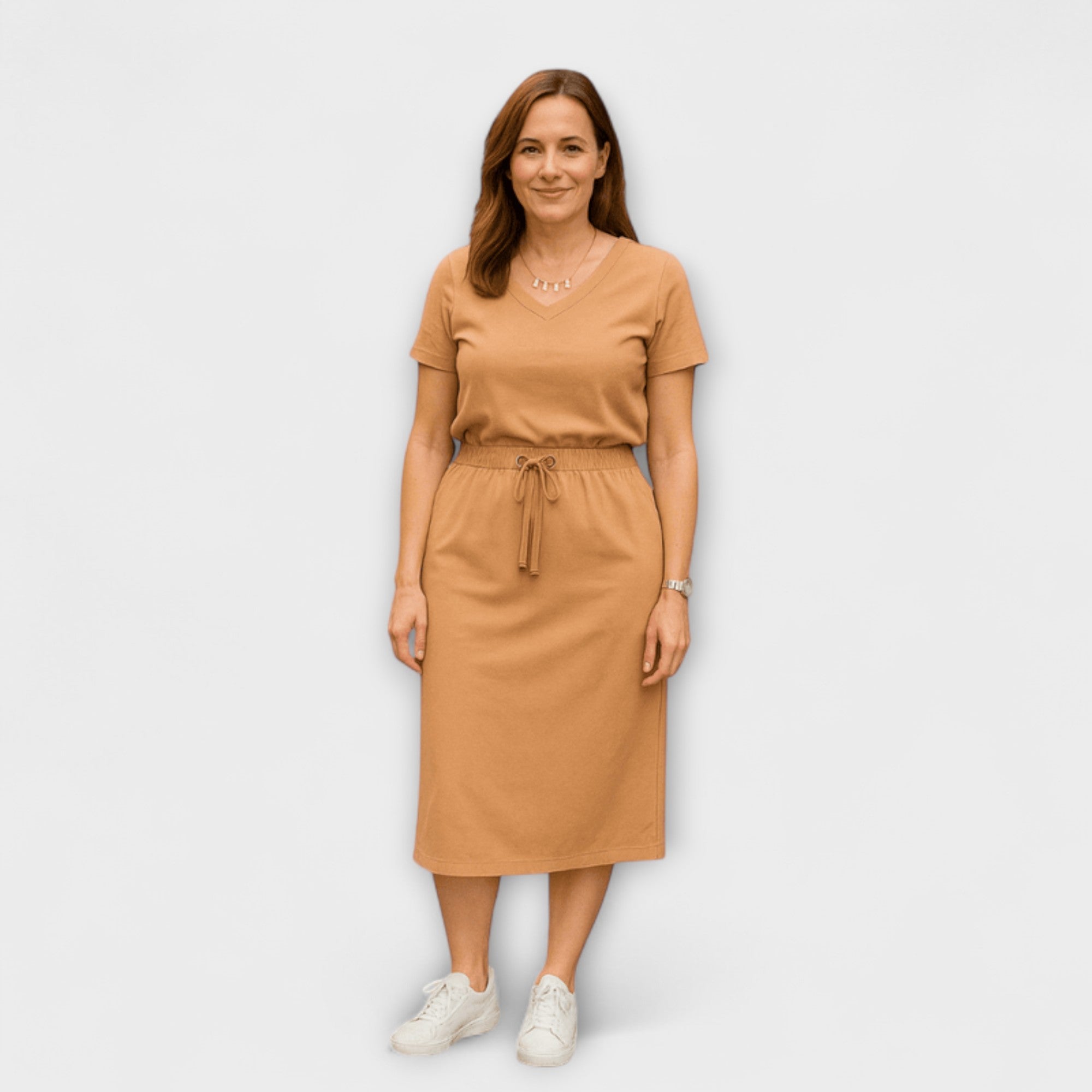 Danielle – Elegantní halenka s výstřihem do V a sukně