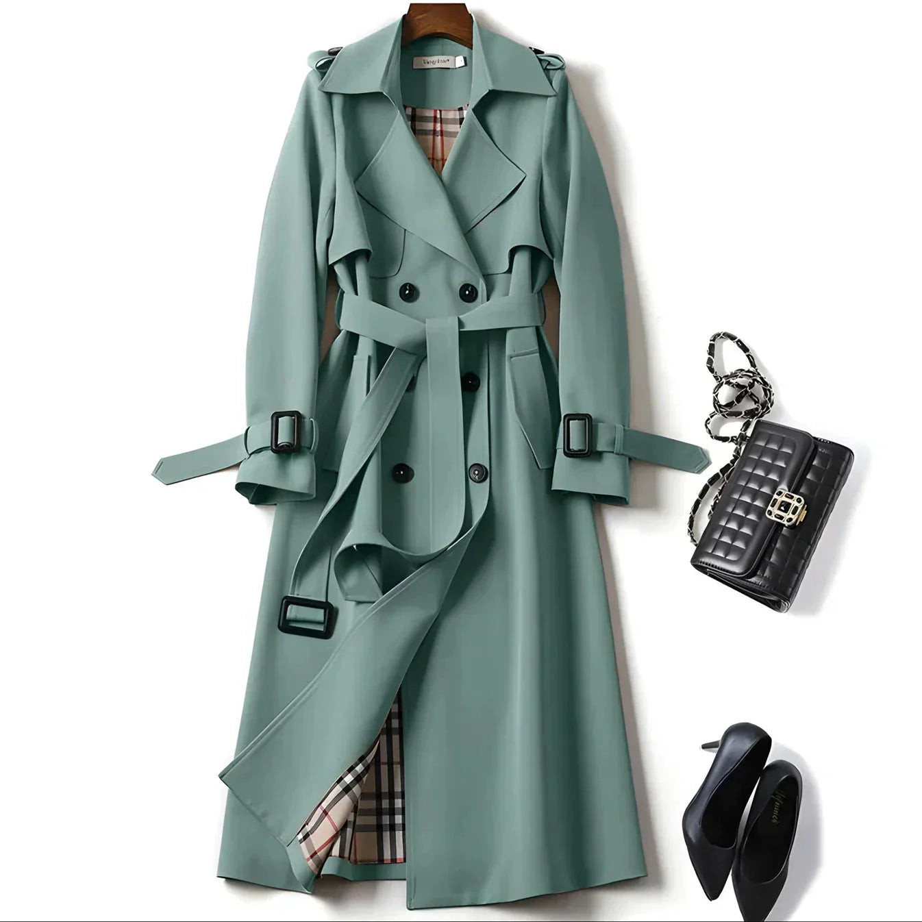 Jade | Trench-coat chic