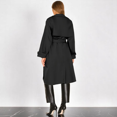 Jade | Trench-coat chic
